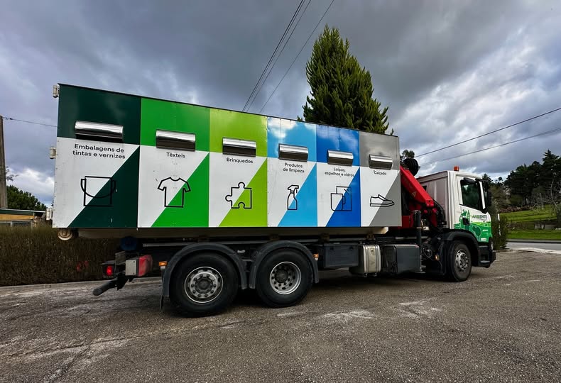 🚛 ECOCENTRO MÓVEL RECOLHEU MAIS DE 9 TONELADAS DERESÍDUOS EM 2025